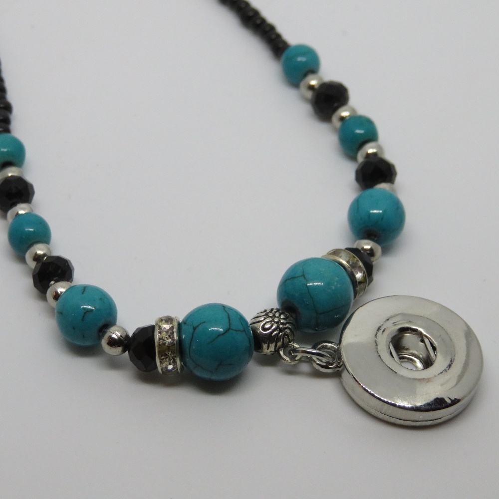 Teal and black beaded necklace.  Snap jewelry